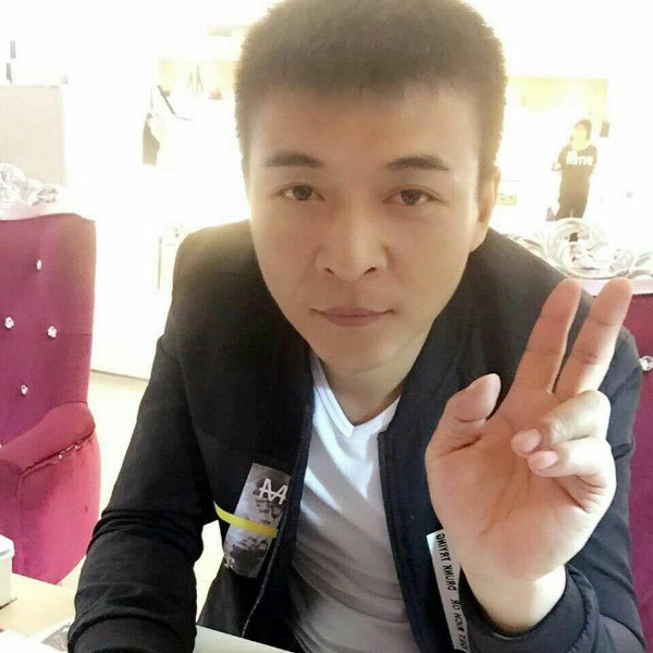 琉璃明理的照片