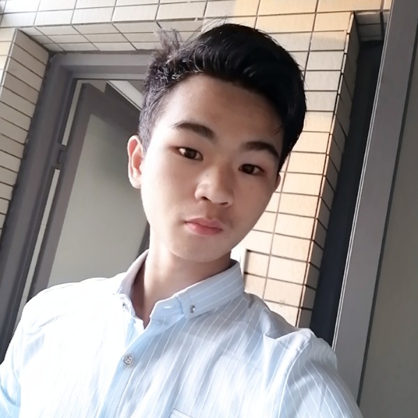 蝶衣爱恋笨笨的照片
