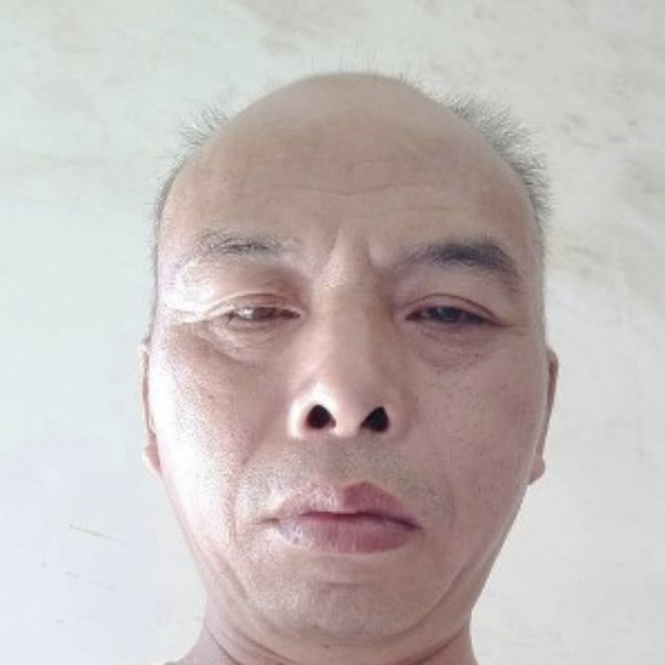 缥缈正直的照片