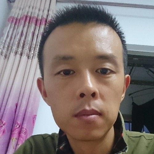大辩若讷的照片