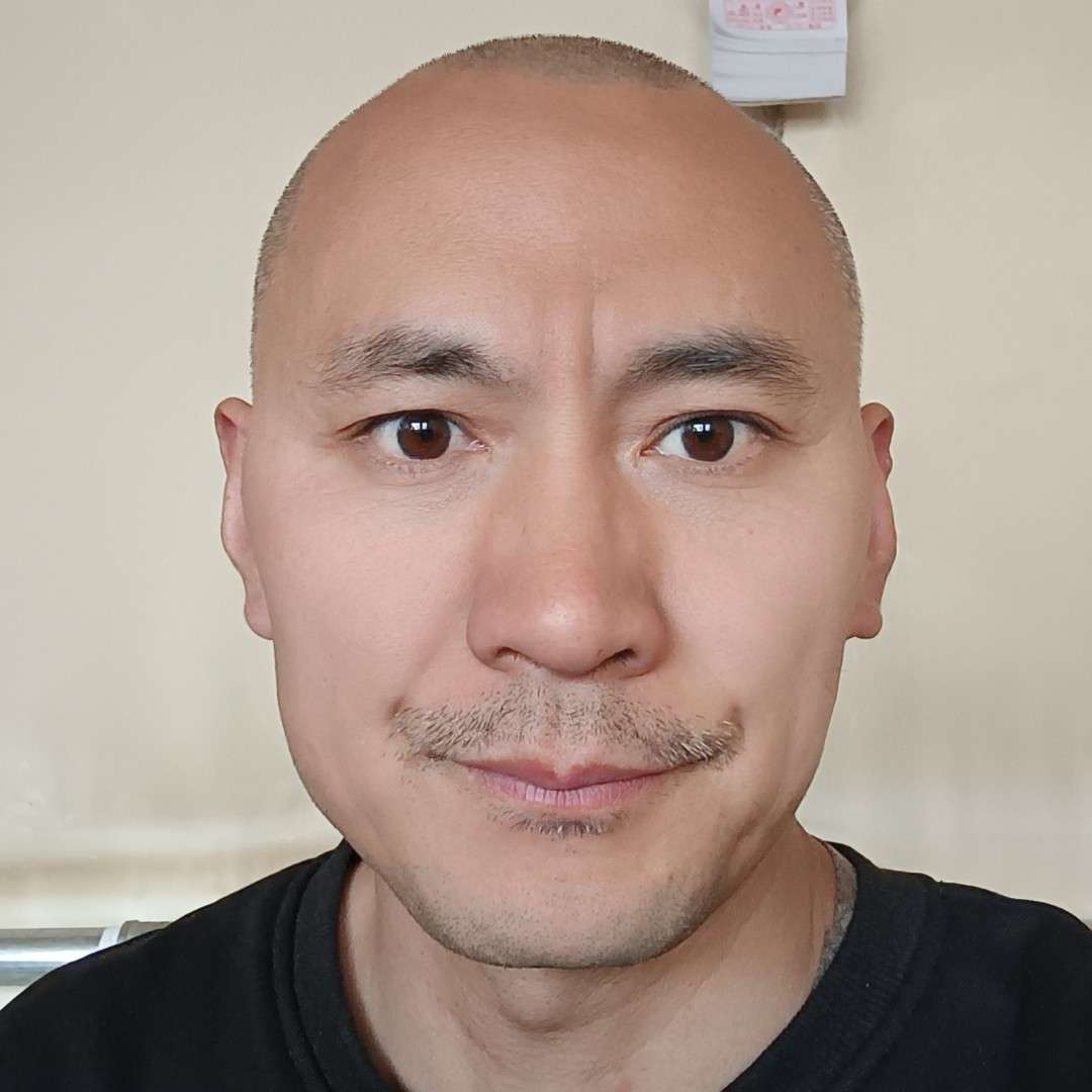 清脆de卡梅伦的照片