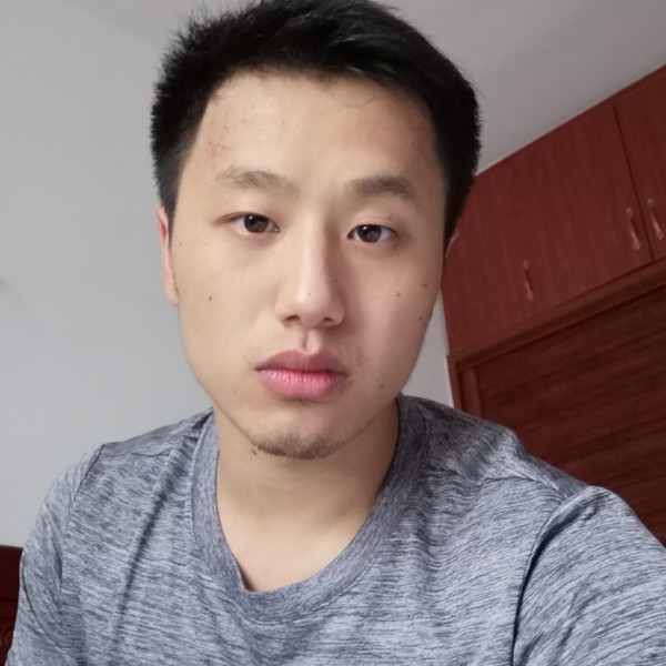 龚 铭的照片
