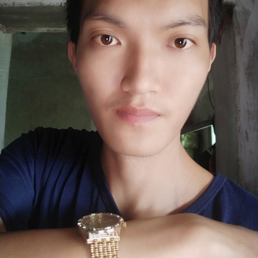 伍健球的照片