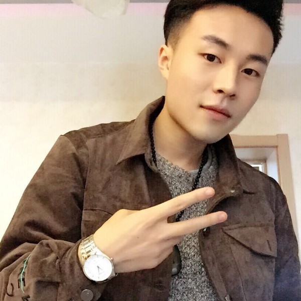 画板负责的照片