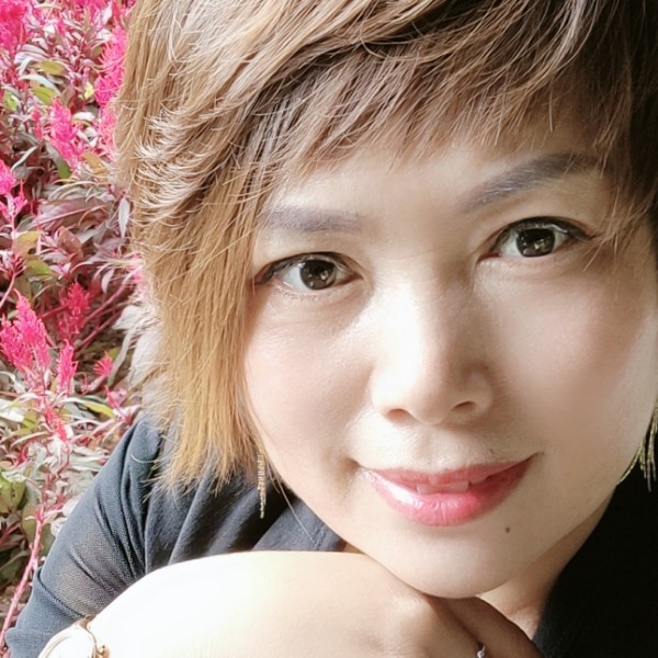 生动請冷眸的照片