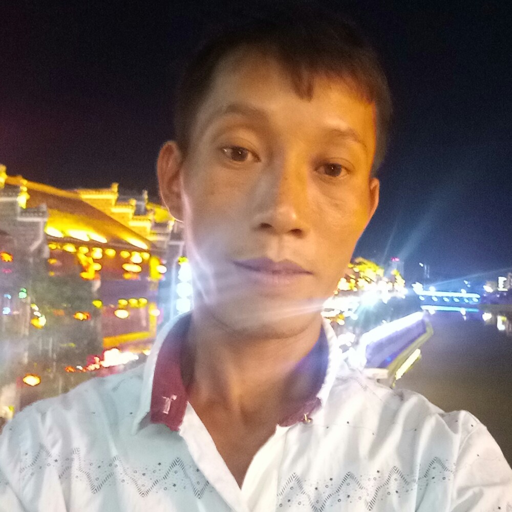 害羞小虾米的照片