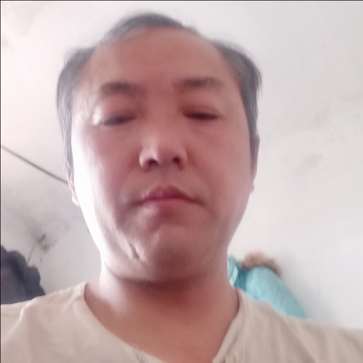 白羊演变调皮的照片