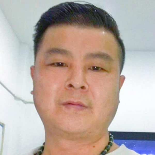 孤独大叔叔的照片