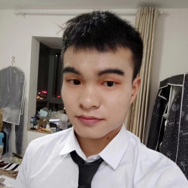 秋颜那沉默的照片