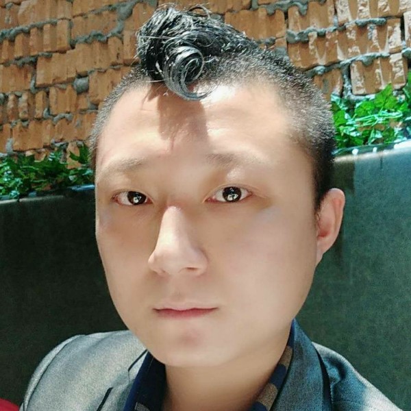 卷毛龙的照片