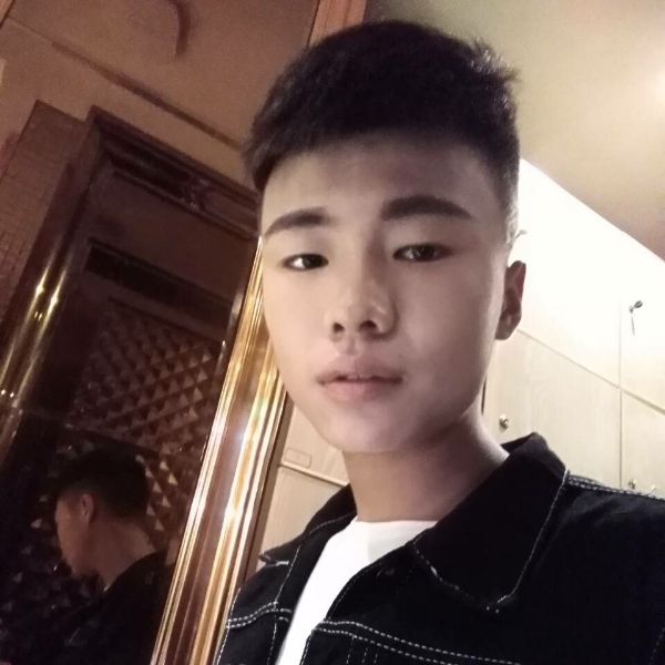 陈哥哥姐姐的照片