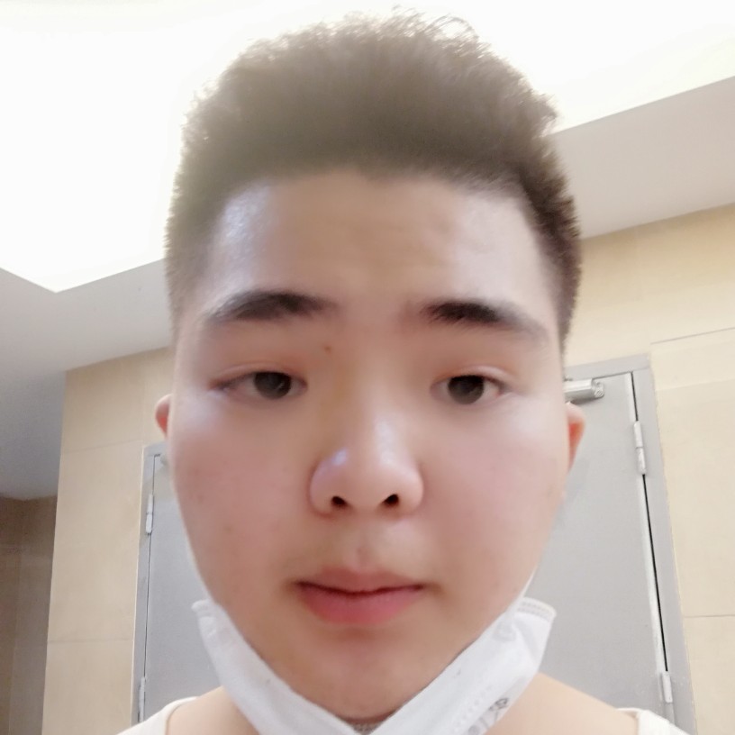 天寂深拥勤奋的照片