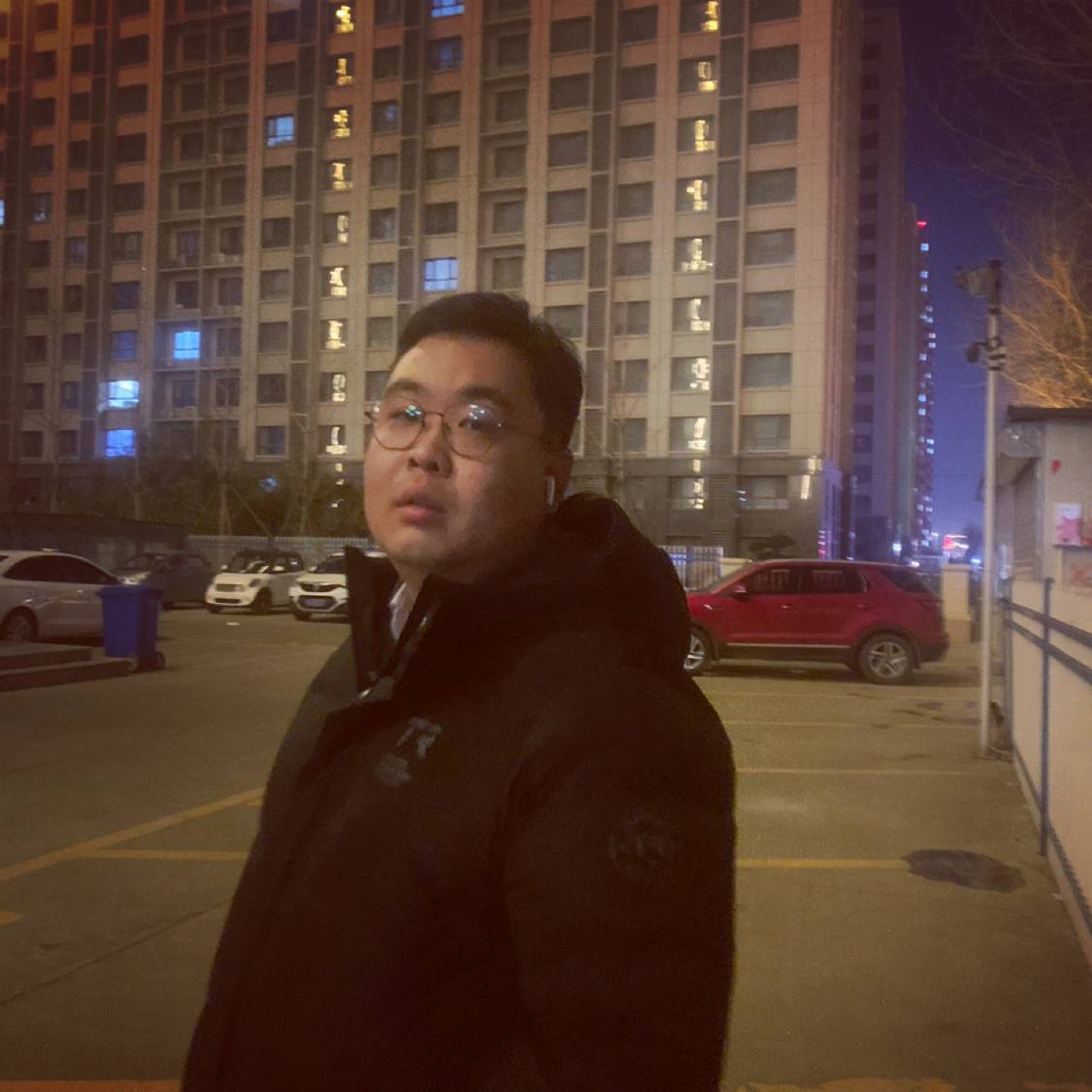 着急浅吻锦瑟的照片