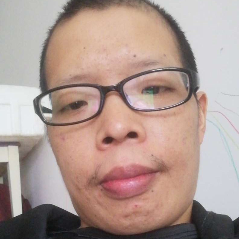 丰富向紫萱的照片