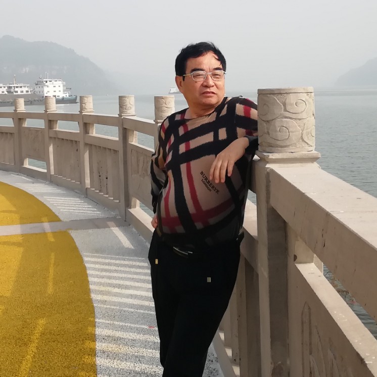 大力漫步离歌的照片