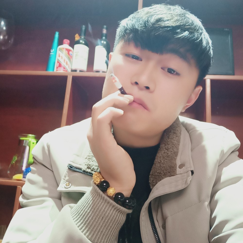 刘少h的照片