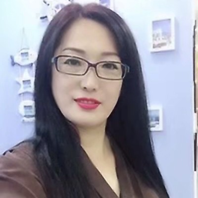 平淡浅吻香水的照片