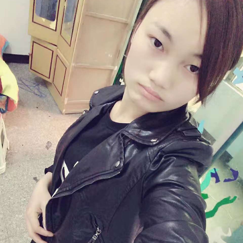 初雨蹁跹鲤鱼的照片