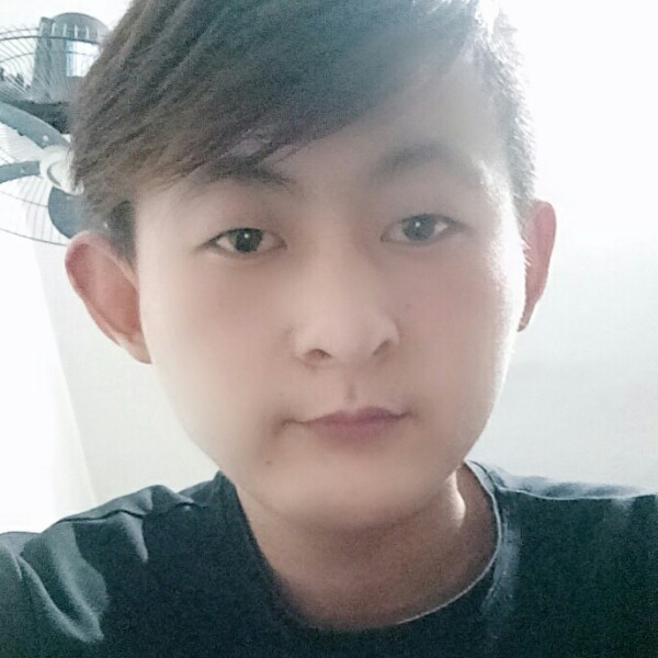 生动邂逅高跟鞋的照片