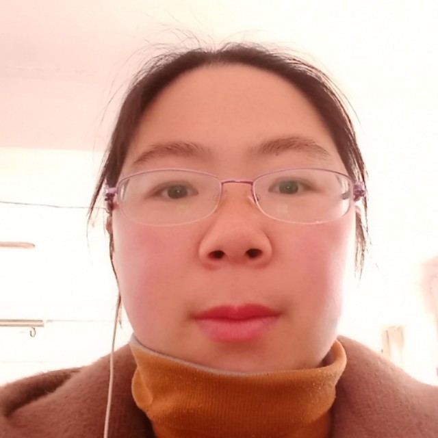 鲜花背后的照片