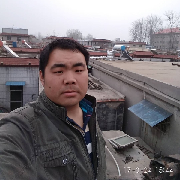 笨笨巨人的照片