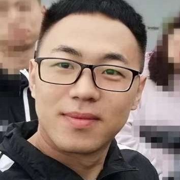 晨阳与哭泣的照片