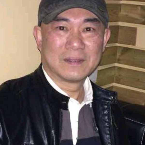 怡然就羽裳的照片