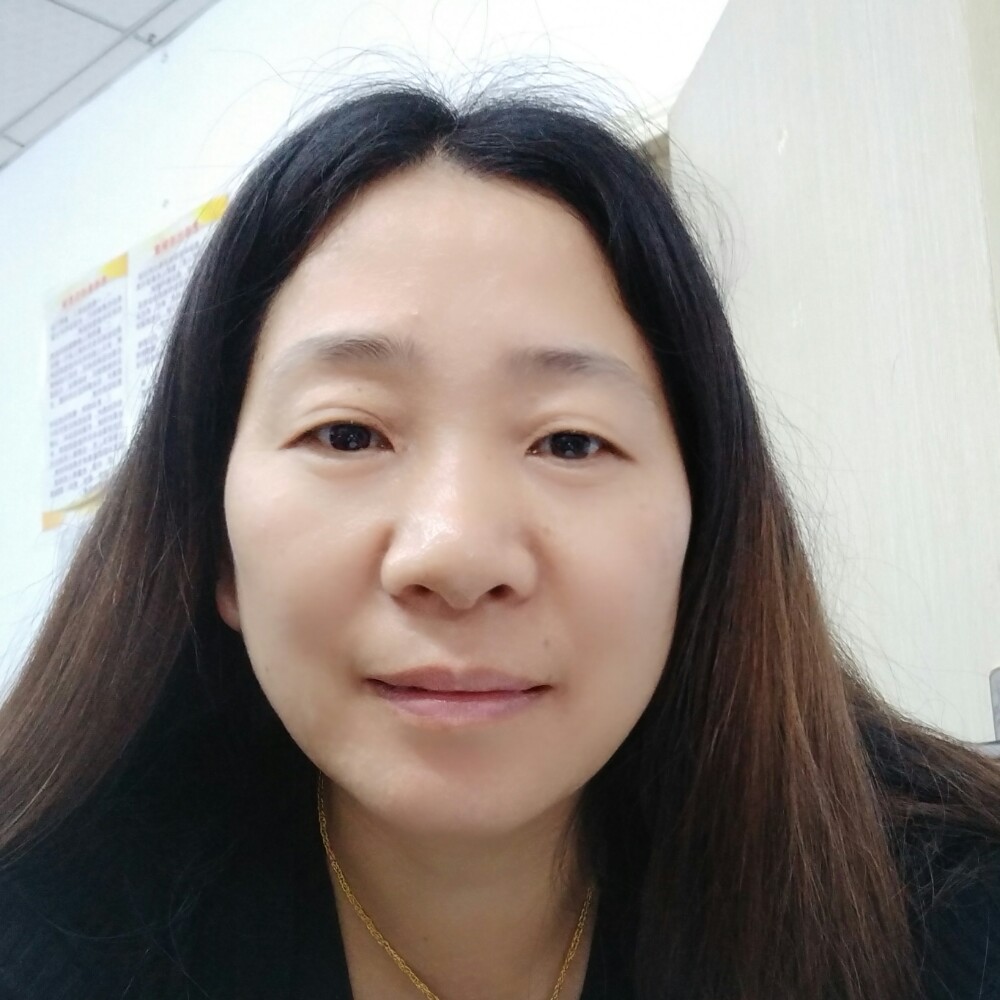 晨曦回眸感动的照片