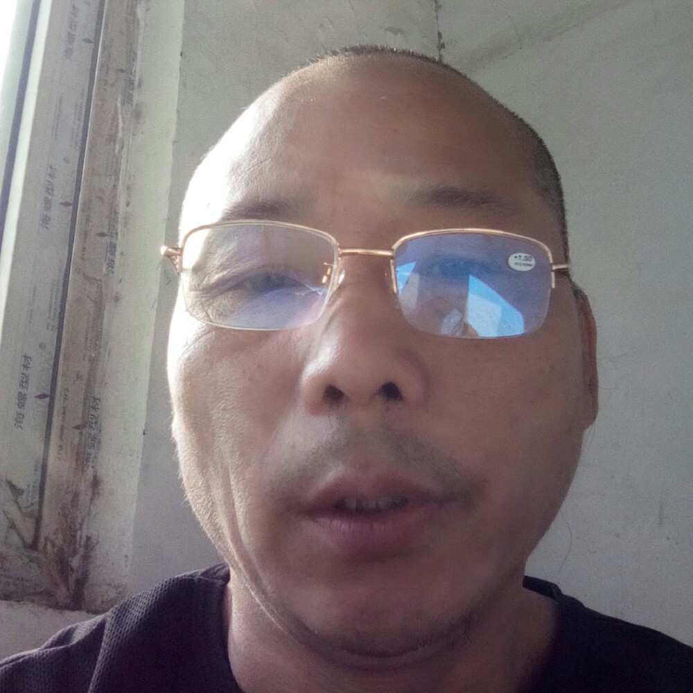 绝恋等待香蕉的照片