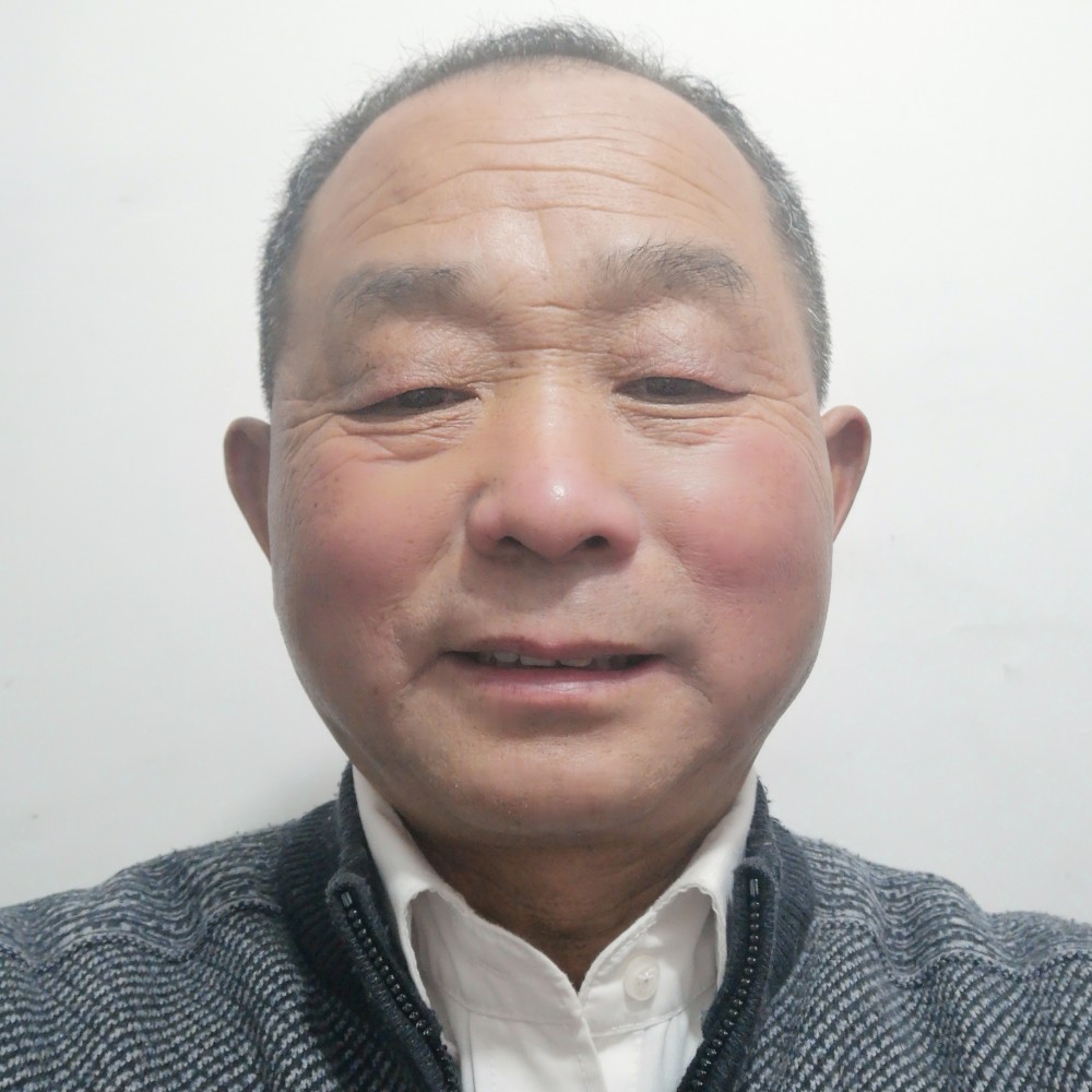 韶华怕黑的照片