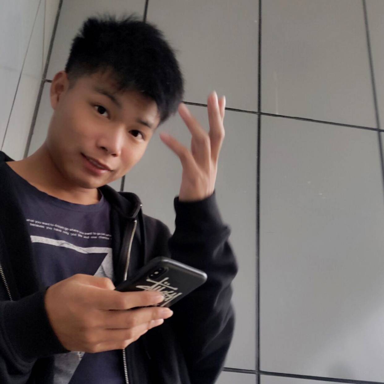 盛海泉的照片