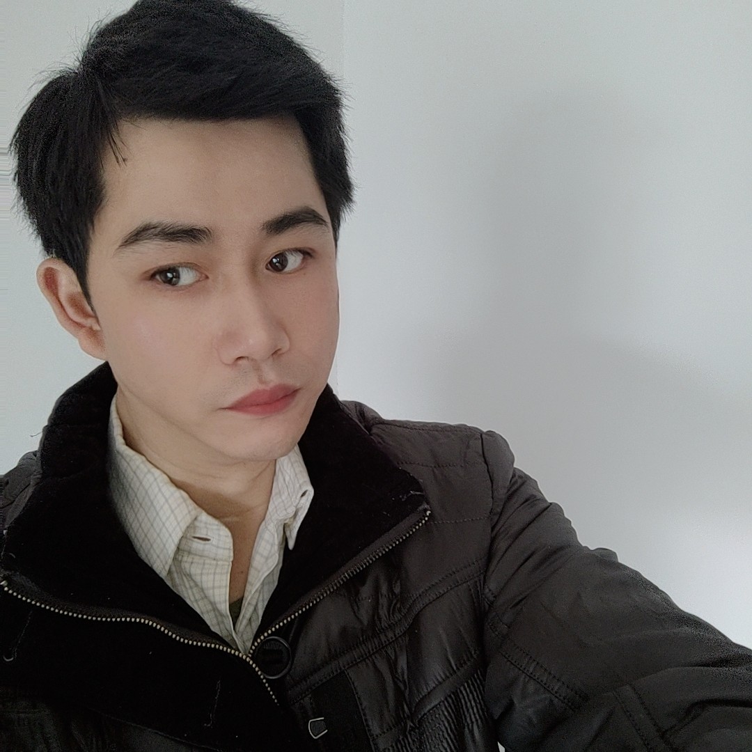黑米拿搞怪的照片