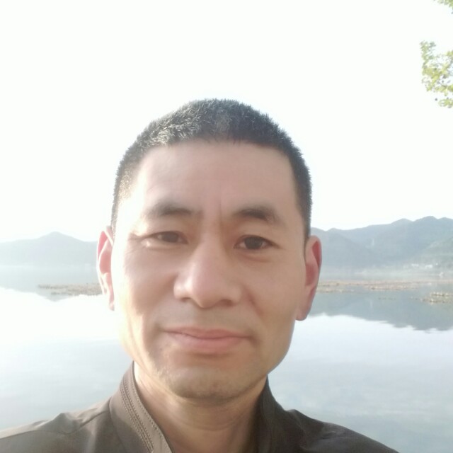 拉长拾忆尊云的照片