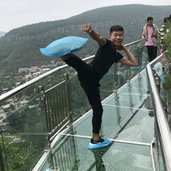 万宝路漫步想人陪的照片