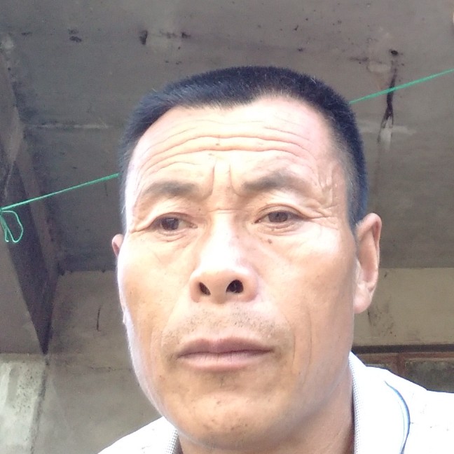 雨自信的照片