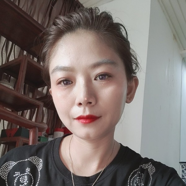 艾焱的照片
