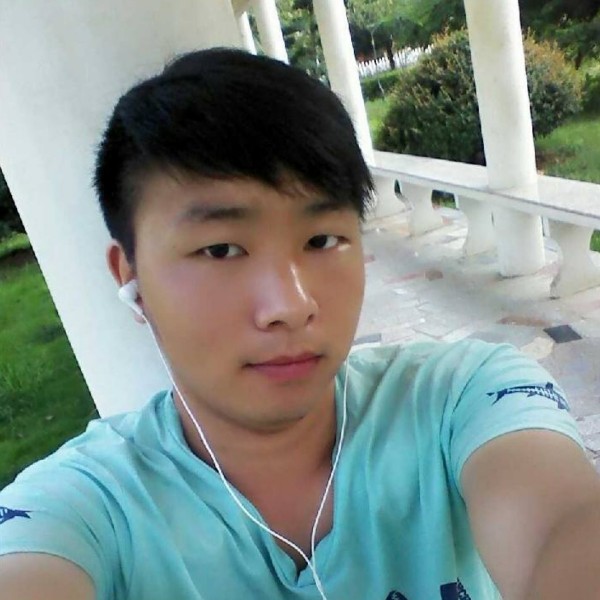 晨阳泪了敏感的照片
