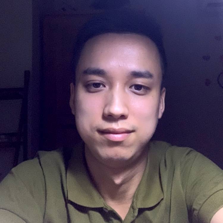 喜欢唱歌的小伙的照片