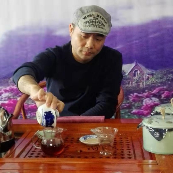 皆是空的照片