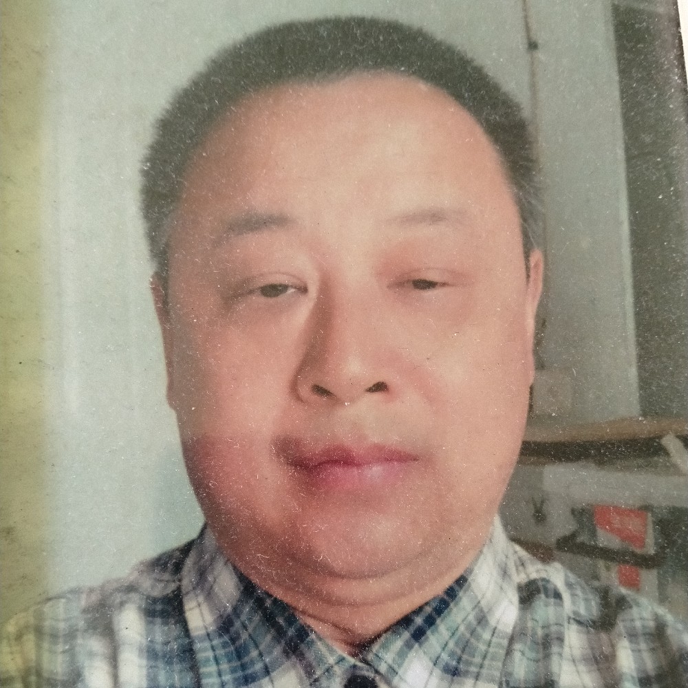 化羽回首结实的照片