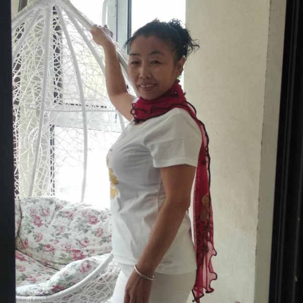 L玉琢的照片