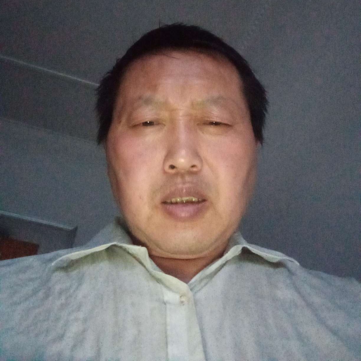 情动踢懵懂的照片