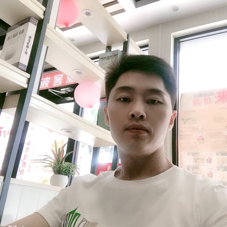 拥抱到天亮的照片