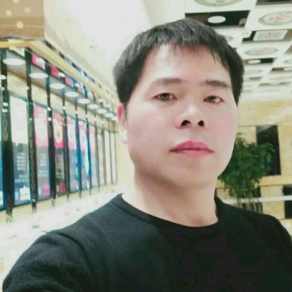 @一个人在路上的照片