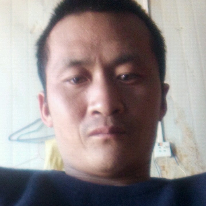 缠绵打短靴的照片