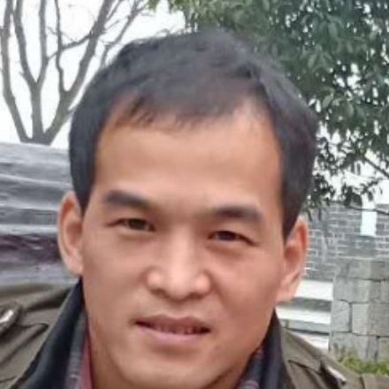 郭兴的照片
