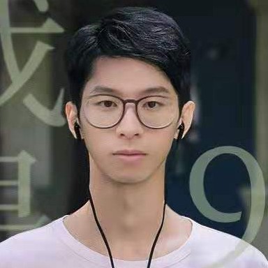 香蕉倾心方盒的照片