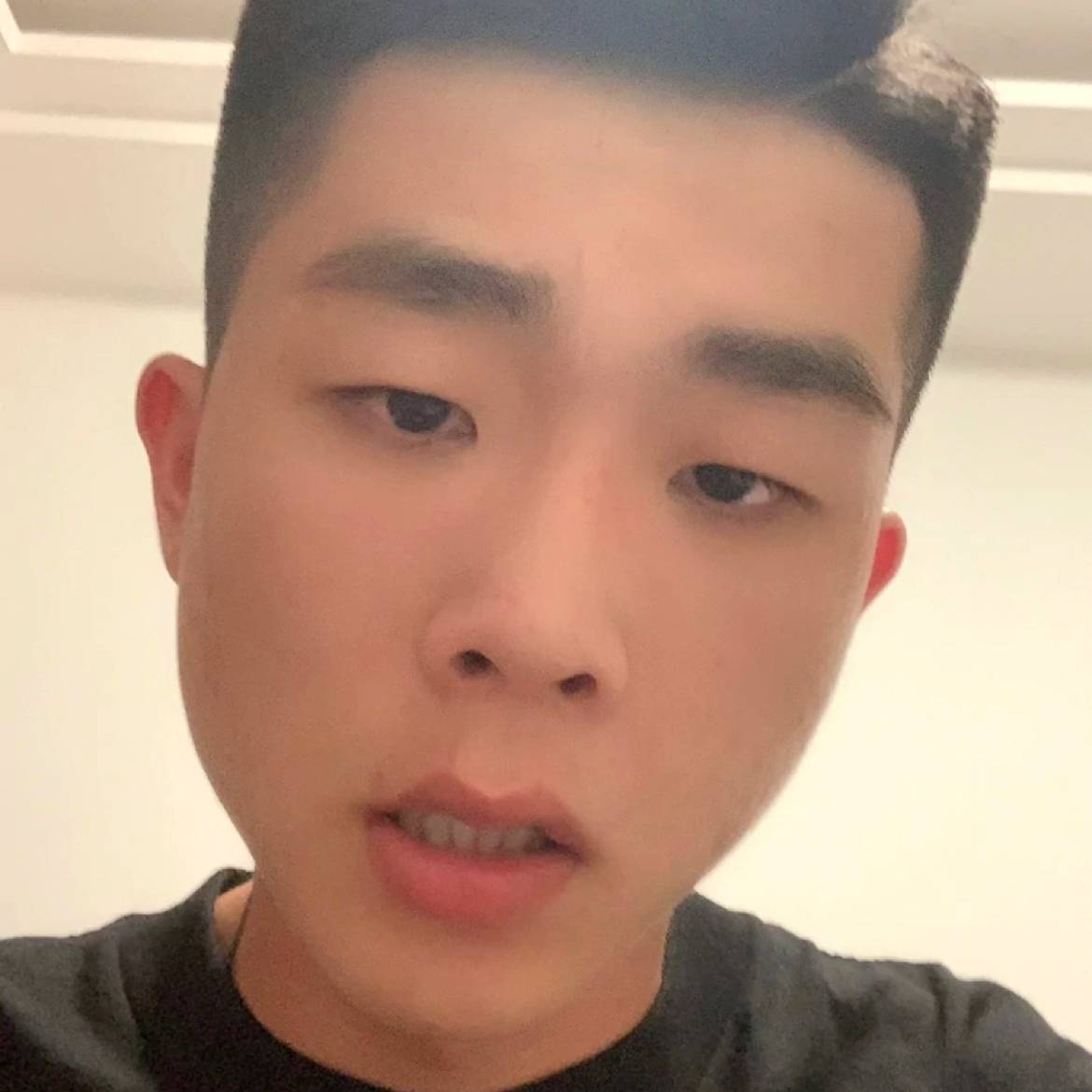 乐观等待水壶的照片