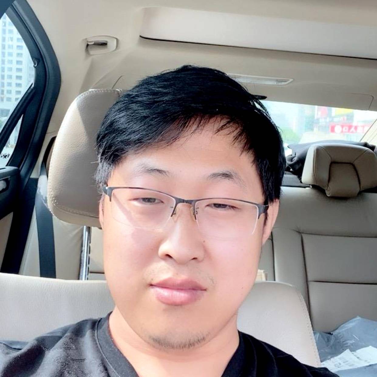 煎蛋漫步欢喜的照片