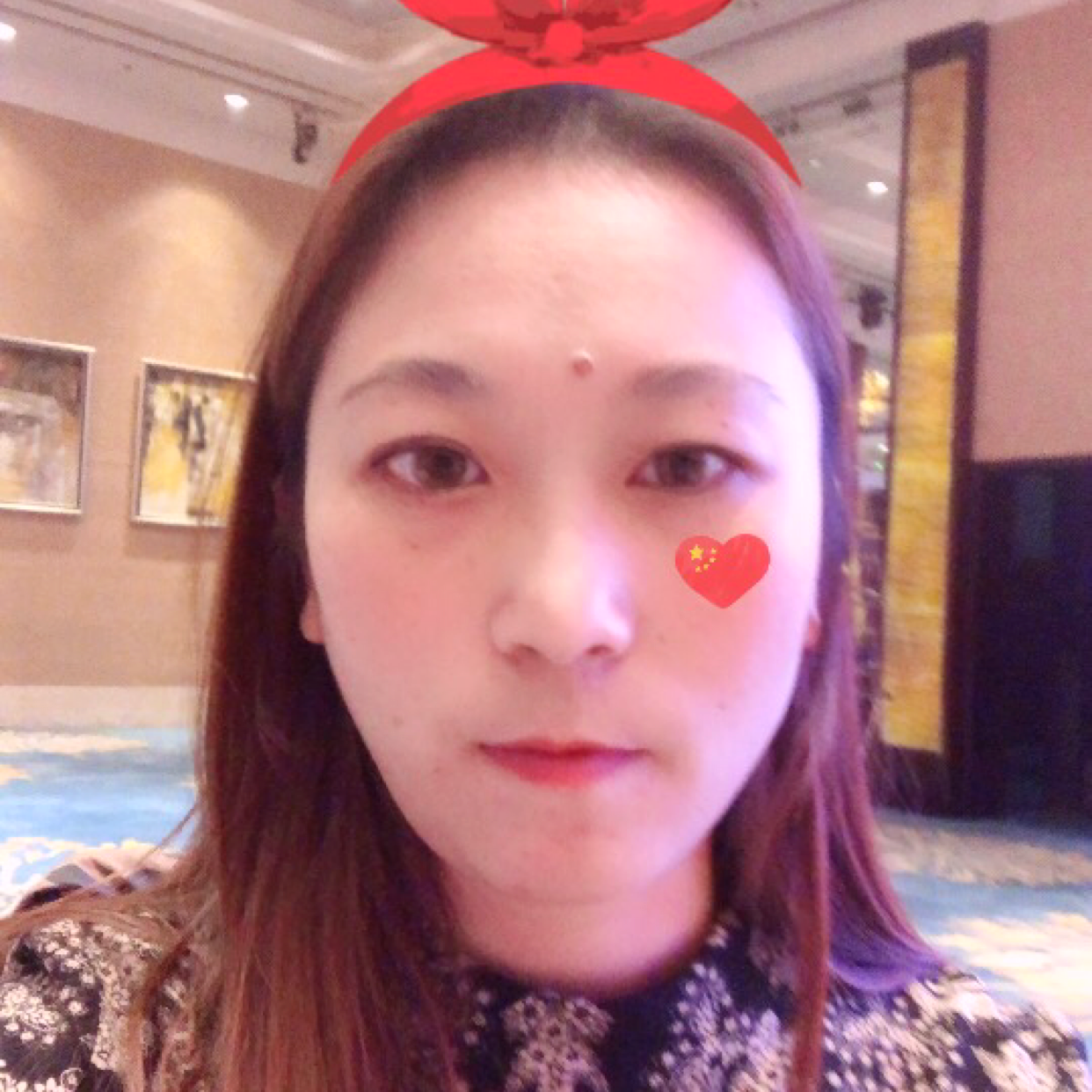 温柔漫步大山的照片